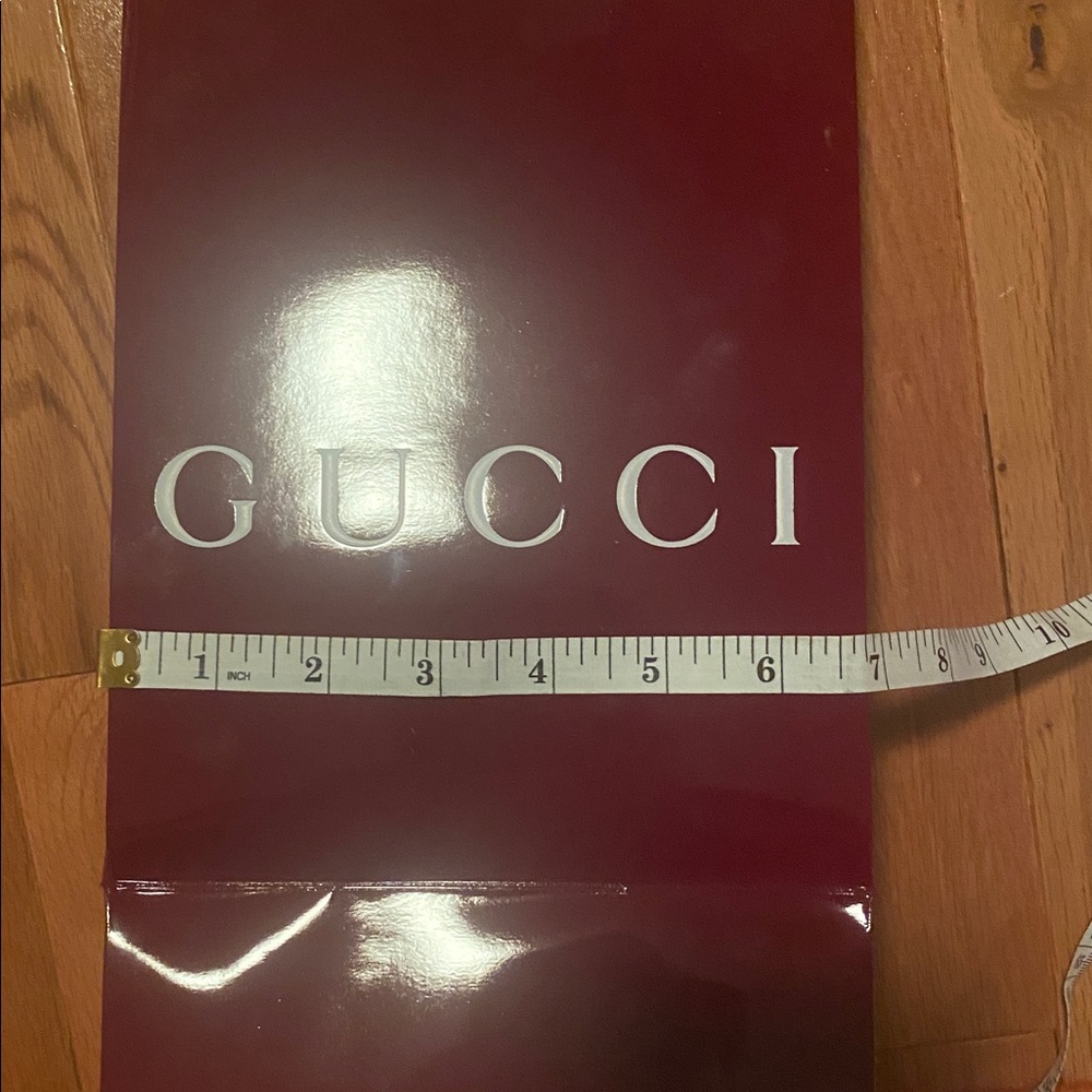 Gucci Deep Red Gift Tote with White Handles - Picture 3 of 4